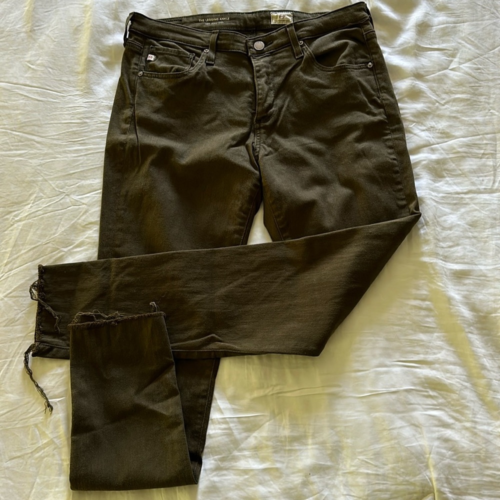 AG legging ankle jeans. Size 29 Olive green